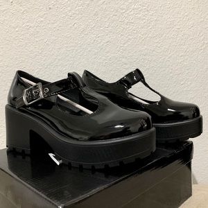 Brand new T-bar Mary Janes!!!